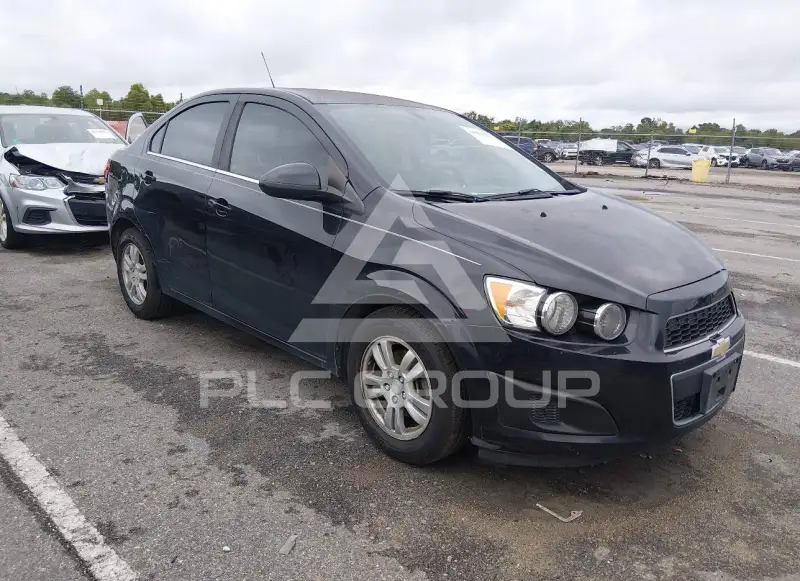 2015 Chevrolet Sonic photo