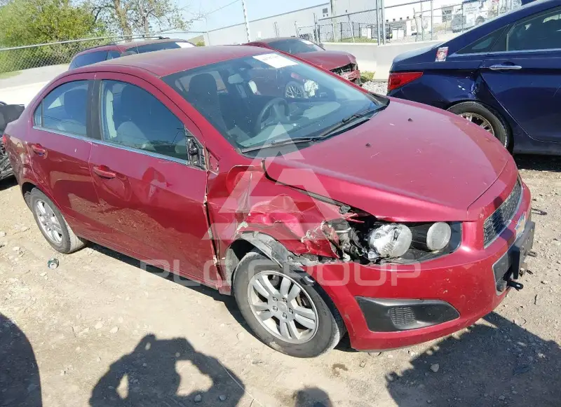 2015 Chevrolet Sonic photo