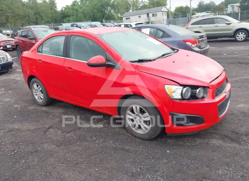 2015 Chevrolet Sonic фото