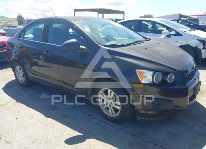 2015 Chevrolet Sonic фото