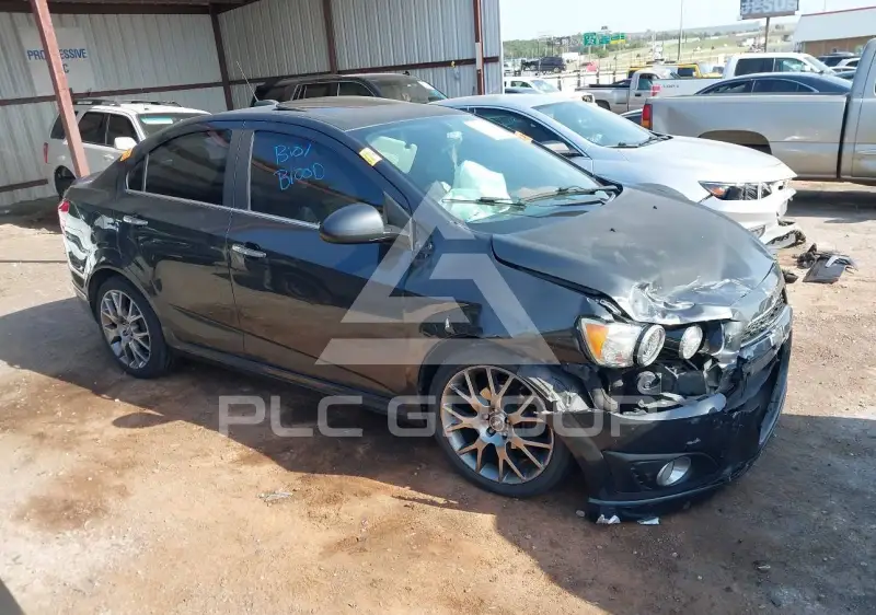 2015 Chevrolet Sonic фото
