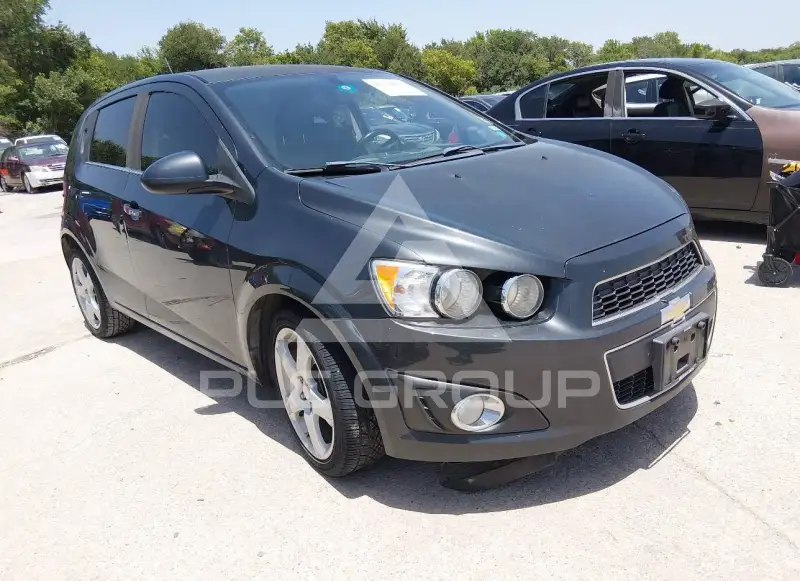 2015 Chevrolet Sonic фото