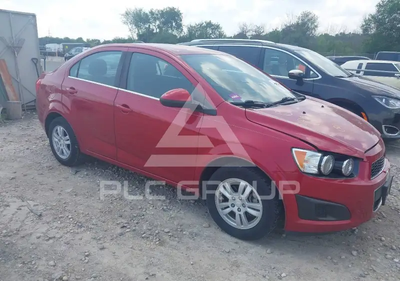 2015 Chevrolet Sonic фото