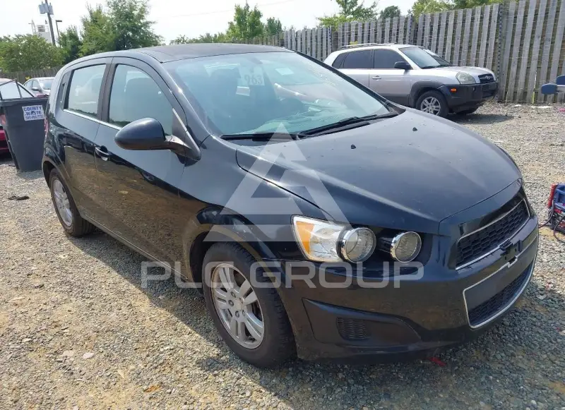 2015 Chevrolet Sonic photo