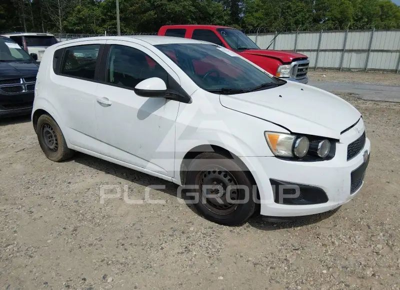 2015 Chevrolet Sonic photo