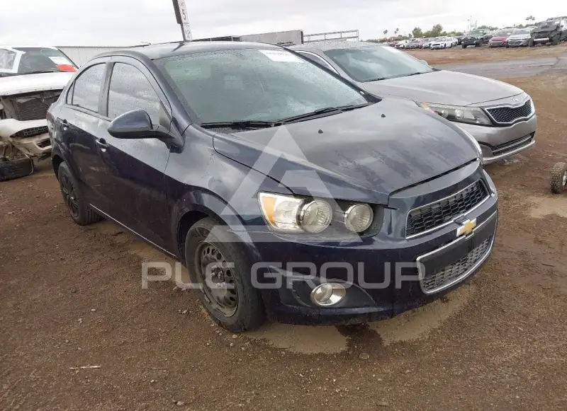 2015 Chevrolet Sonic photo