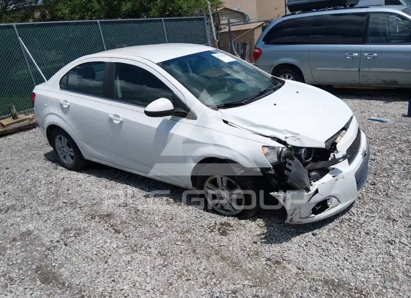 2015 Chevrolet Sonic photo