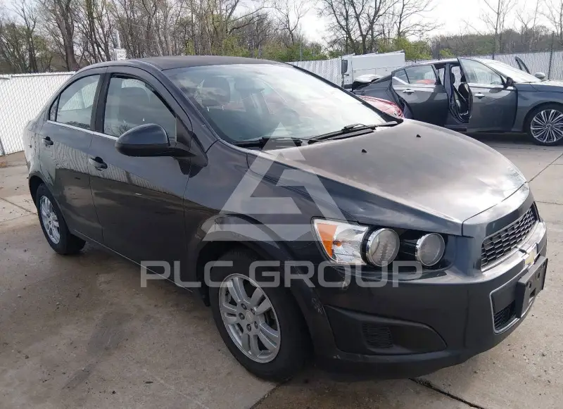 2015 Chevrolet Sonic photo