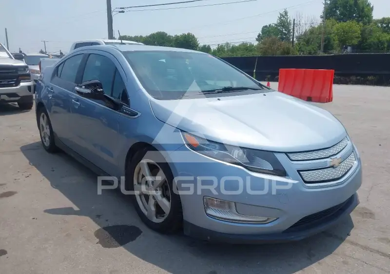 2015 Chevrolet Volt фото