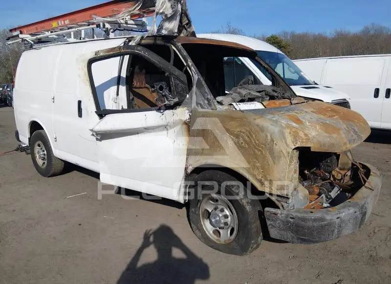 2015 Chevrolet Express фото