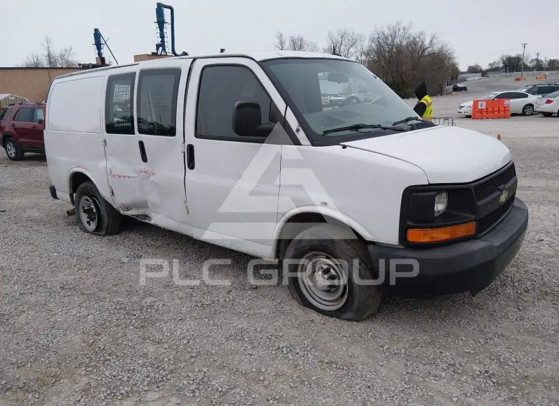 2015 Chevrolet Express фото