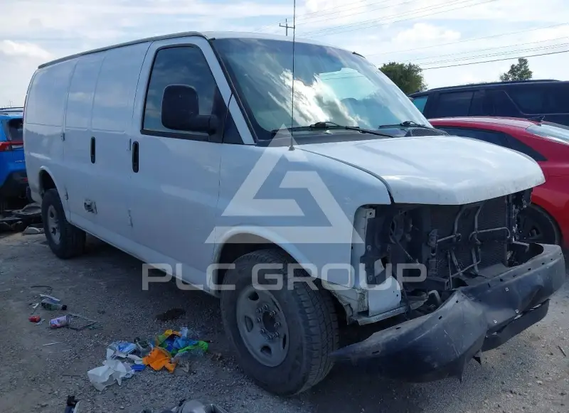 2015 Chevrolet Express photo