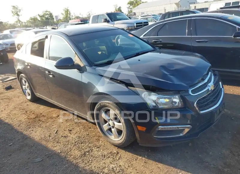 2015 Chevrolet Cruze photo