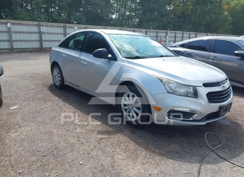 2015 Chevrolet Cruze photo
