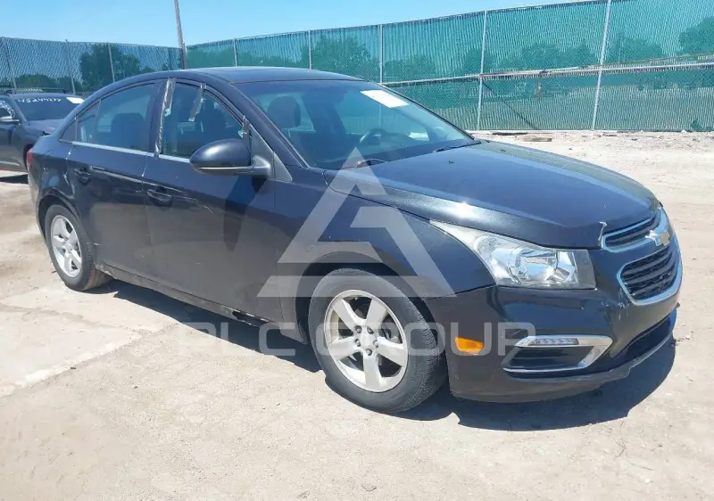 2015 Chevrolet Cruze photo