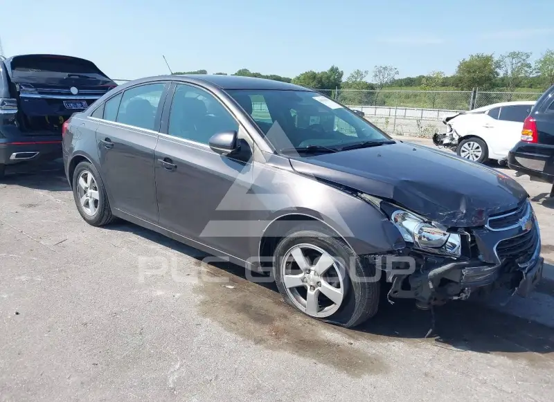 2015 Chevrolet Cruze photo
