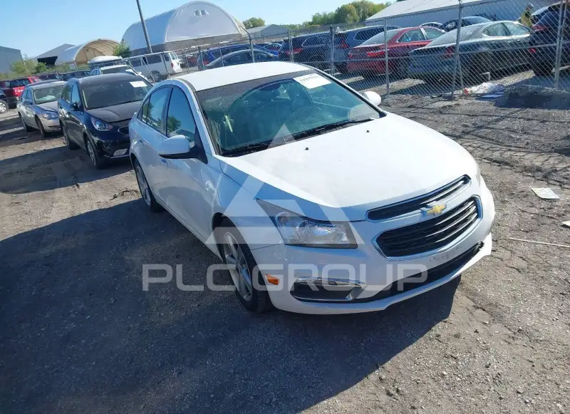 2015 Chevrolet Cruze photo