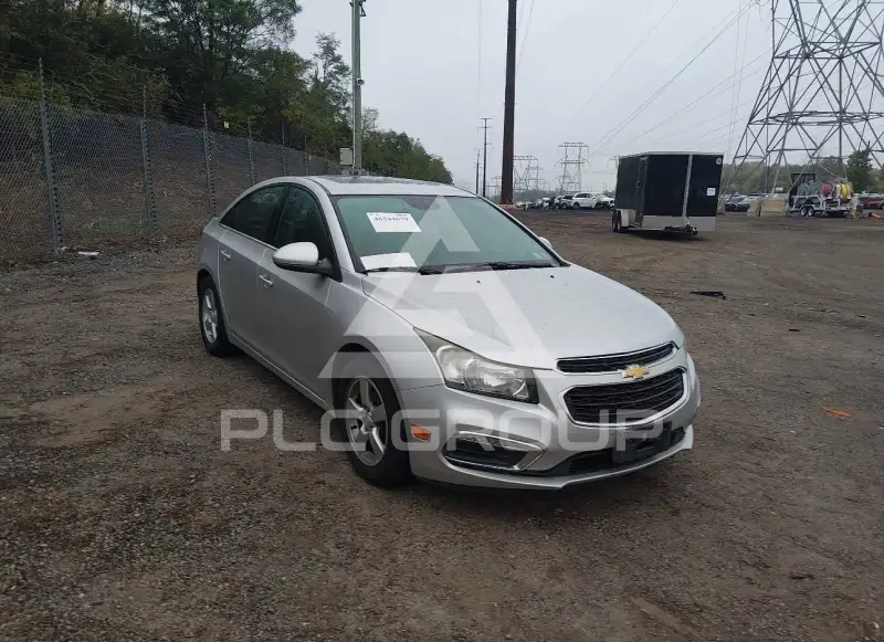 2015 Chevrolet Cruze photo