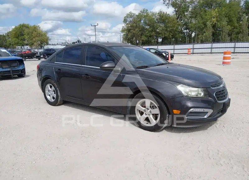 2015 Chevrolet Cruze photo