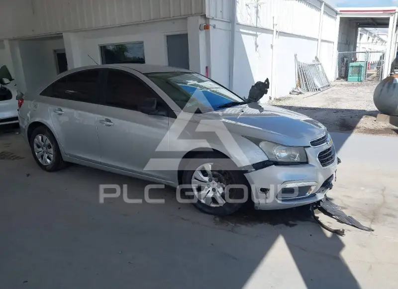 2015 Chevrolet Cruze photo