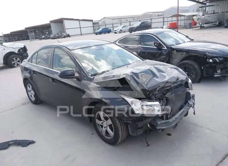 2015 Chevrolet Cruze photo