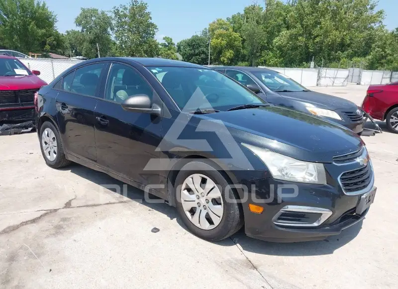 2015 Chevrolet Cruze photo