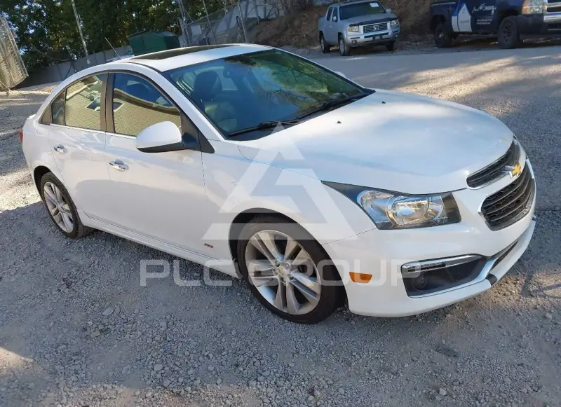 2015 Chevrolet Cruze photo