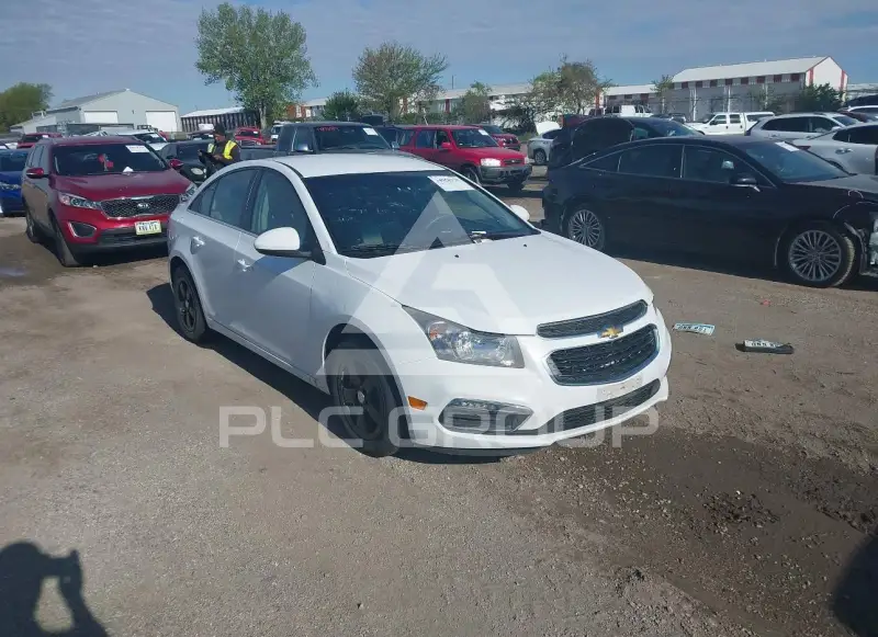 2015 Chevrolet Cruze photo