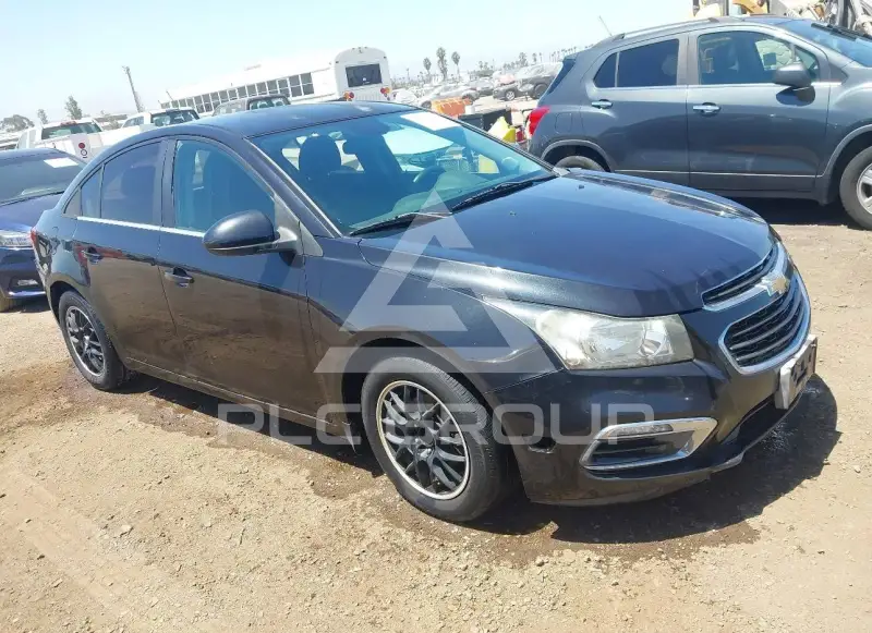 2015 Chevrolet Cruze photo