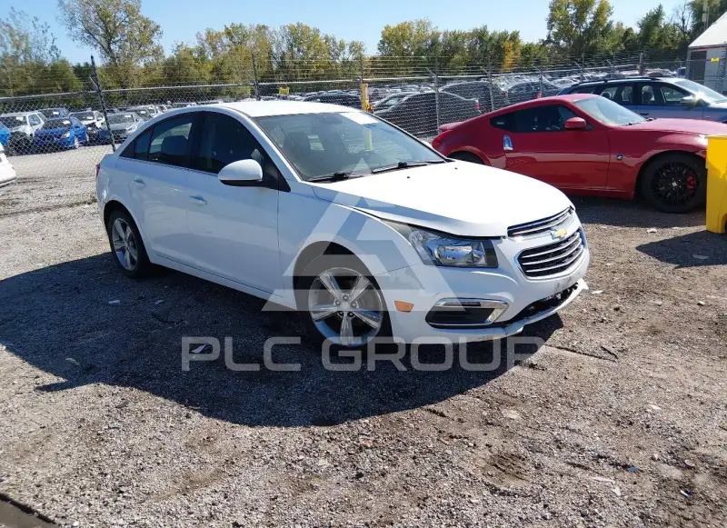 2015 Chevrolet Cruze photo