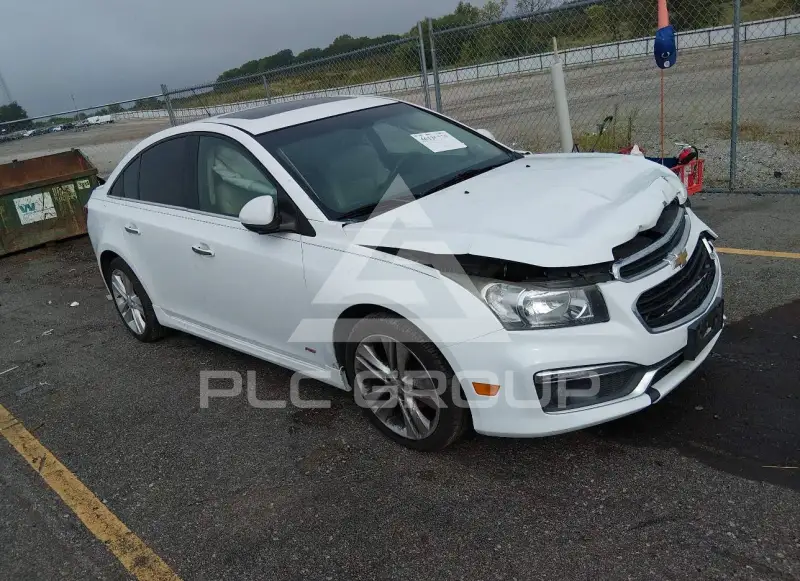 2015 Chevrolet Cruze photo