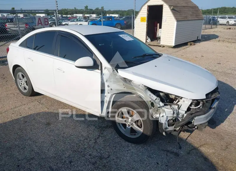 2015 Chevrolet Cruze photo
