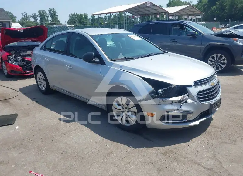 2015 Chevrolet Cruze photo