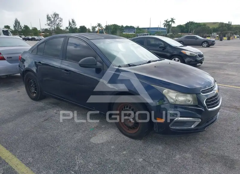 2015 Chevrolet Cruze photo