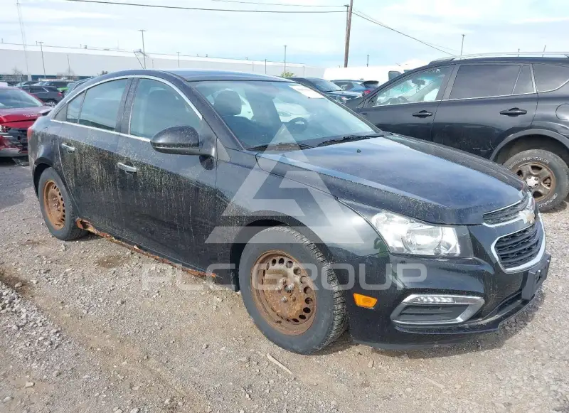 2015 Chevrolet Cruze photo