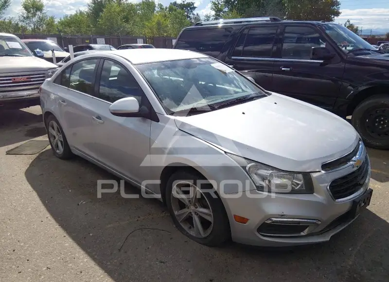 2015 Chevrolet Cruze photo