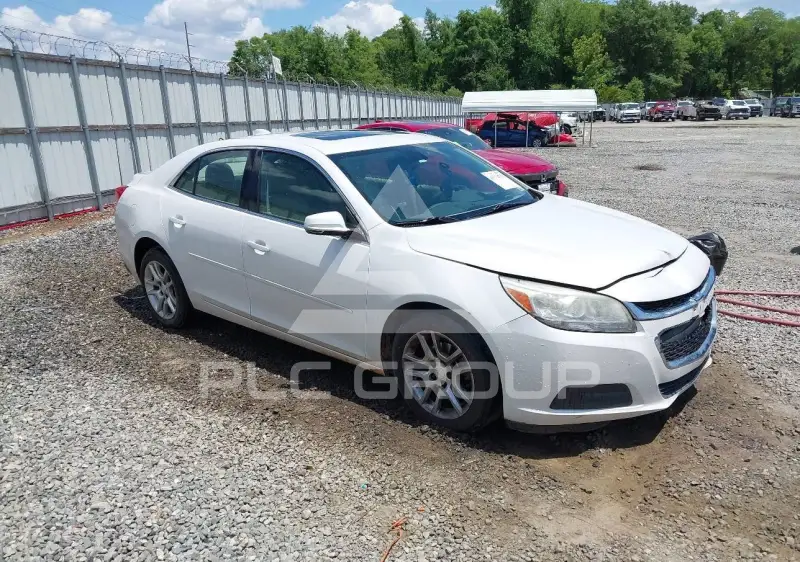 2015 Chevrolet Malibu photo