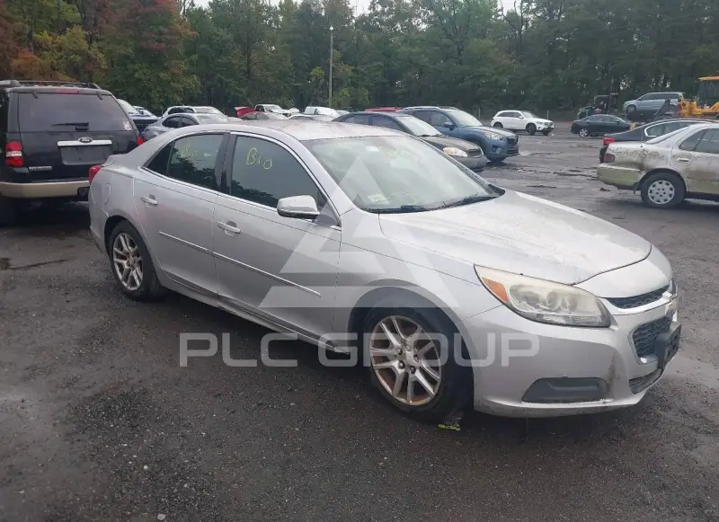 2015 Chevrolet Malibu photo