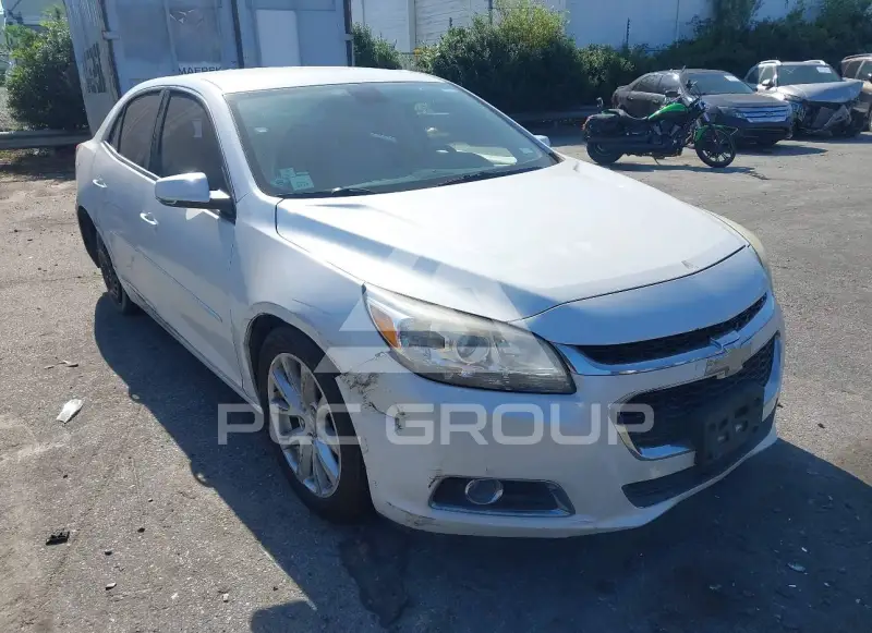 2015 Chevrolet Malibu photo