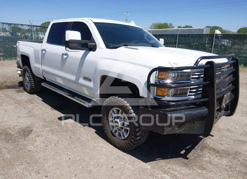 2015 Chevrolet Silverado photo