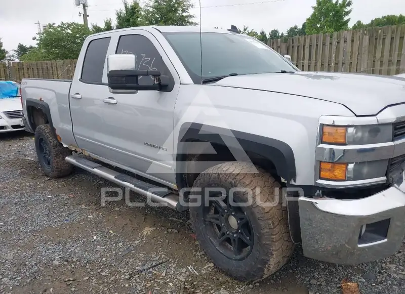 2015 Chevrolet Silverado photo