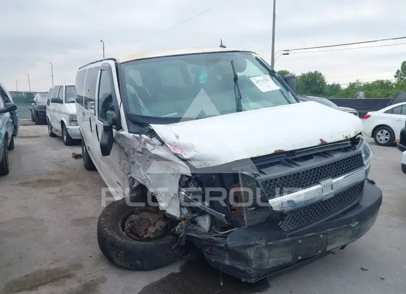 2015 Chevrolet Express фото