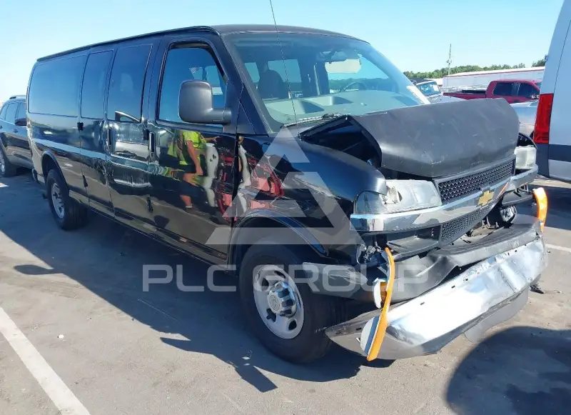 2015 Chevrolet Express фото
