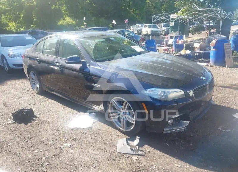 2015 BMW 550 фото