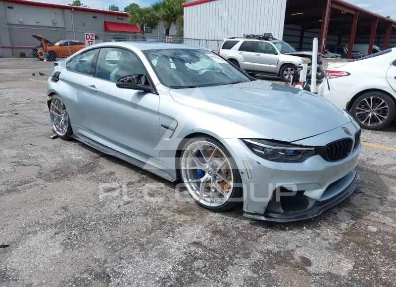 2015 BMW M4 фото