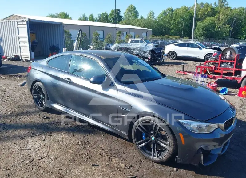 2015 BMW M4 фото