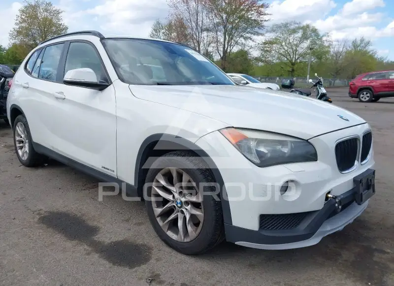 2015 BMW X1 фото