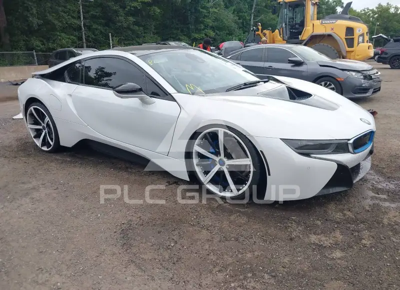 2015 BMW I8 фото