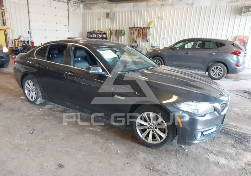 2015 BMW 528 photo