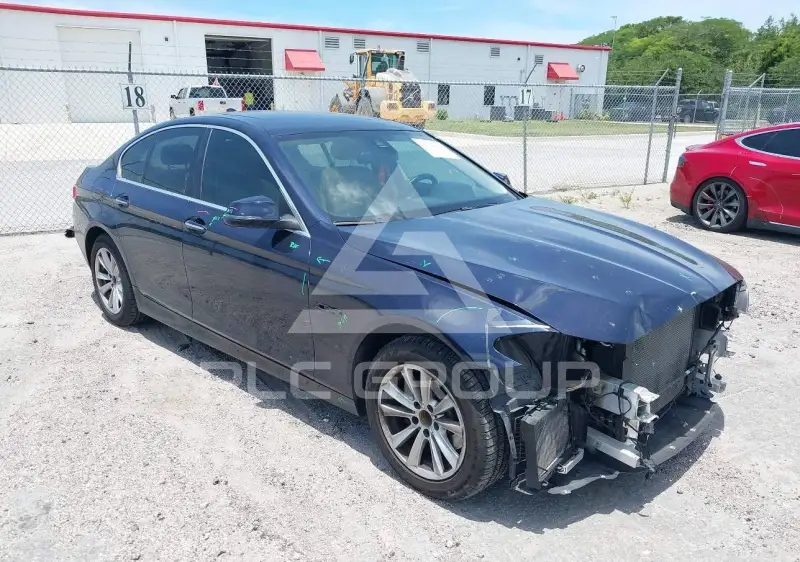 2015 BMW 528 фото